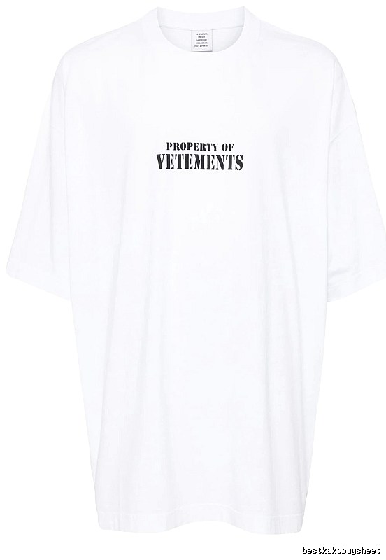 Weekend Statement graphic T-shirt Black Colorful Lucky for Weekend Wear