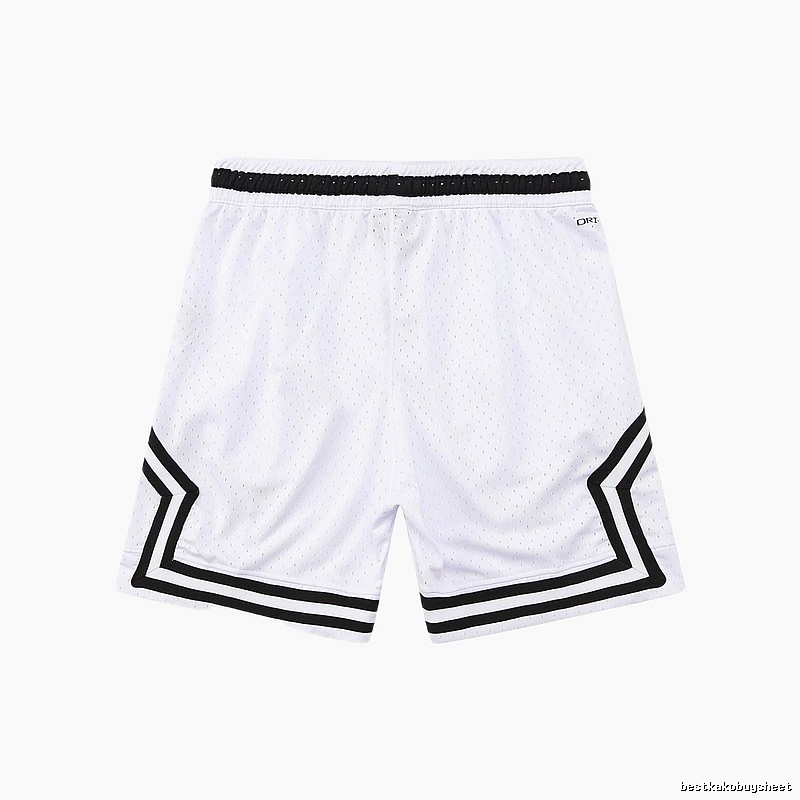 AJ sporty black and white shorts