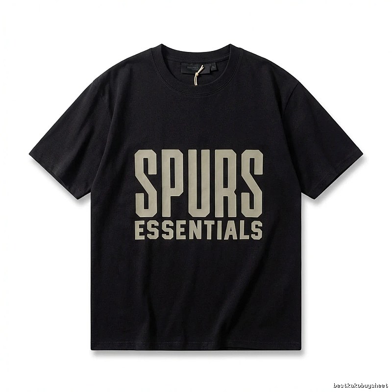 ESSENTIALS minimalist style black T-shirt