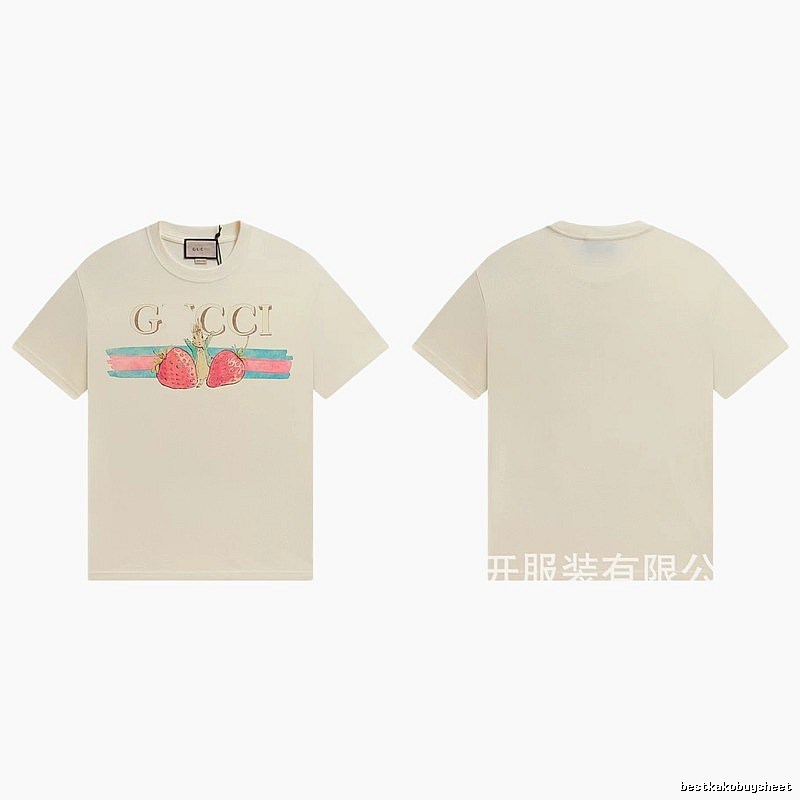 Gucci Vintage Off-white T-shirt with Strawberry Rabbit Print