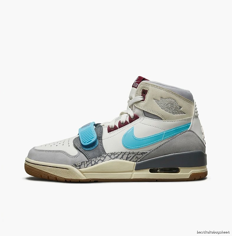 Jordan series retro-style white and blue sports shoes