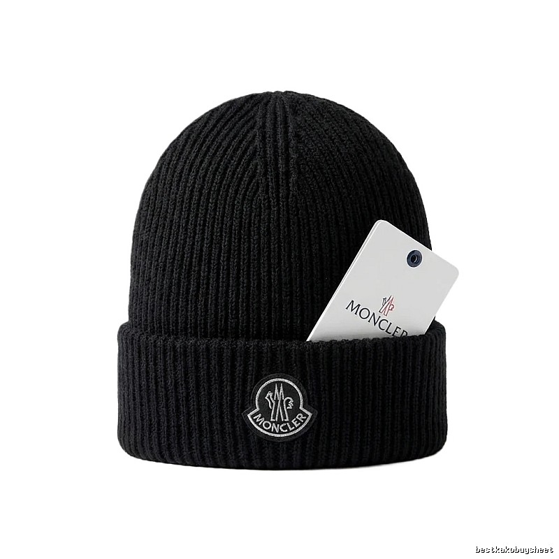 Moncler classic black knitted hat