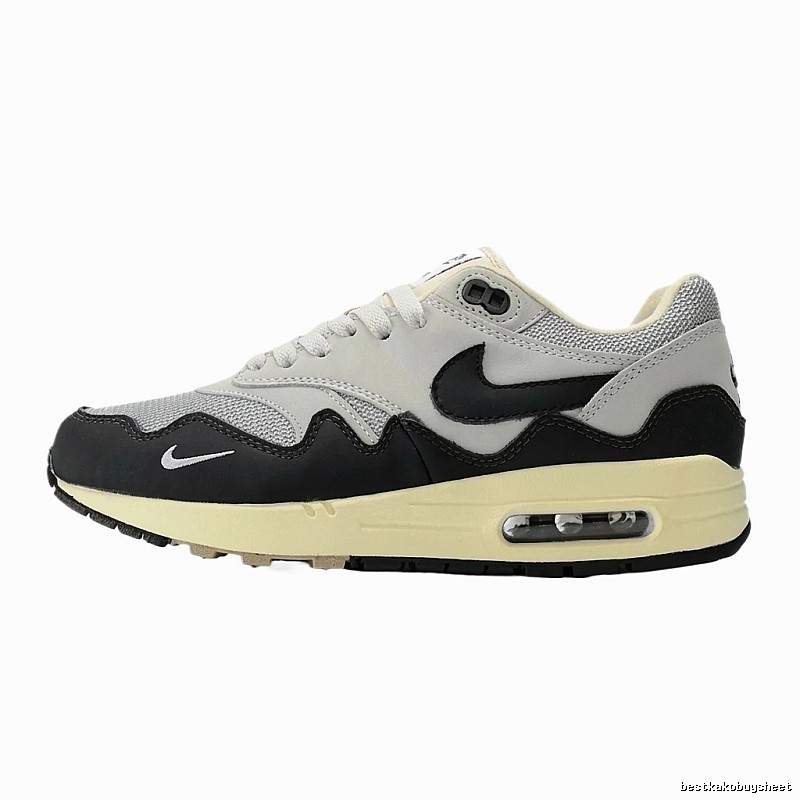 Nike Air Max Trendy Black and Grey Shoes