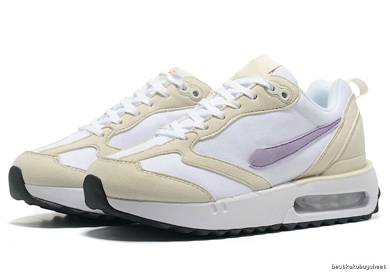 Nike retro-style off-white sports shoes