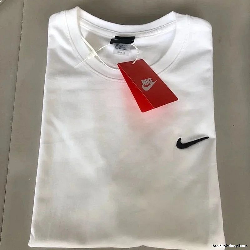 Nike Side Swoosh Logo Detail White Swoosh T-Shirt Daily Styling
