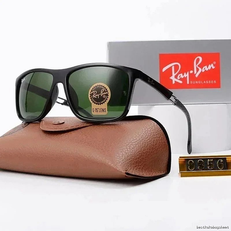 Ray-Ban Casual Wayfarer sunglasses Black Square Frame for Streetwear Looks