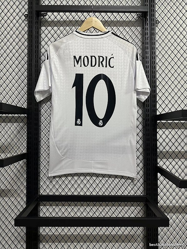 Real Madrid Resort Home soccer jersey White Real Madrid for Travel Looks Select Edition